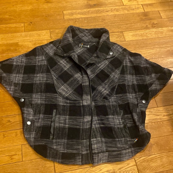 Smartwool Poncho Jacket, Women’s Medium - Picture 1 of 4